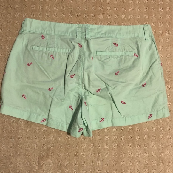 2 Pair Old Navy Shorts - Picture 4 of 5